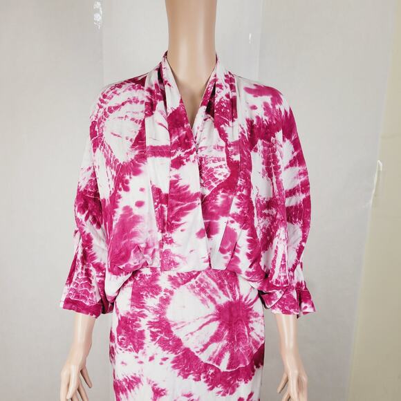 Elegant Pink and White Maxi Dress - Picture 6 of 11